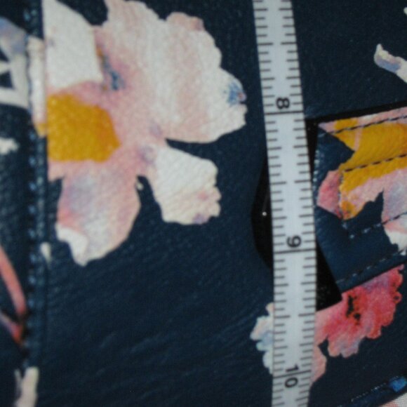 NWT Simply Vera Floral Navy Satchel/Crossbody Purse - Picture 8 of 11